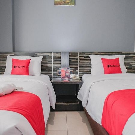 Reddoorz Plus @ Gunung Sahari 2 جاكرتا المظهر الخارجي الصورة