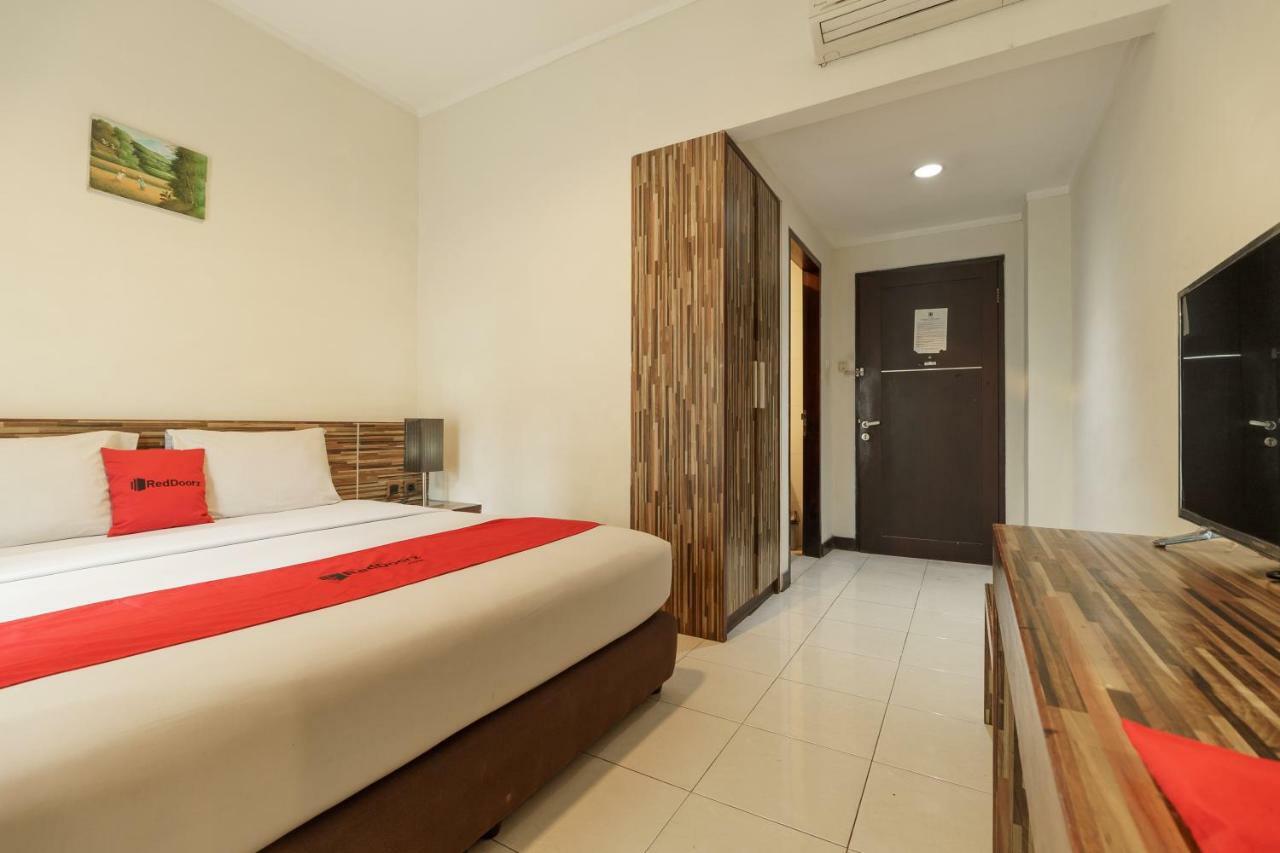 Reddoorz Plus @ Gunung Sahari 2 جاكرتا المظهر الخارجي الصورة